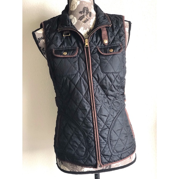 Banana Republic Jackets & Blazers - BANANA REPUBLIC Black and brown vest